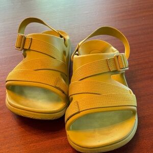 Womens Chaco sandals